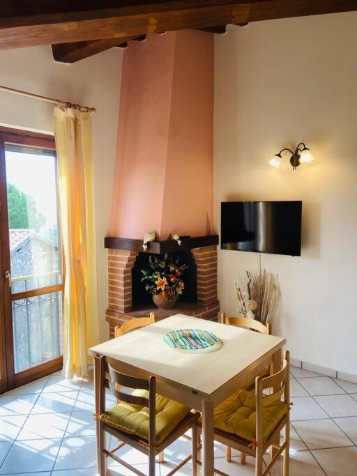 A Casa Di Claudia Saturnia Exterior foto